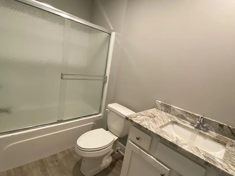 672 Denton Blvd #1 — Photo 12