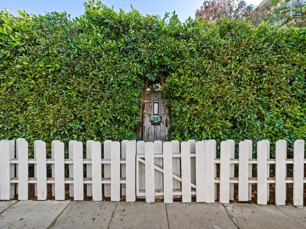 26 Rose Ave, Venice, CA 90291