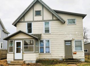 221 8th St E #2, Winona, MN 55987