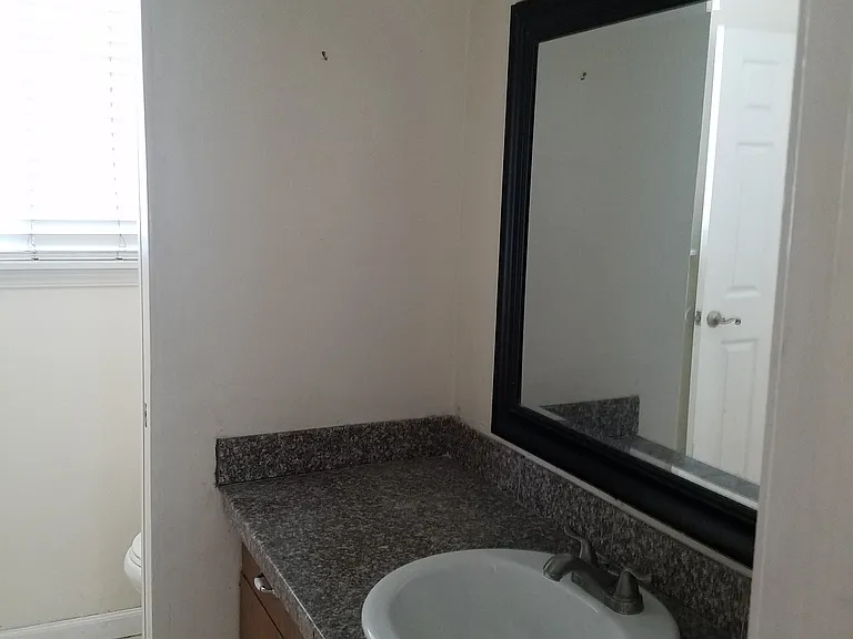 1351 Castlemont Ave #8 — Photo 6