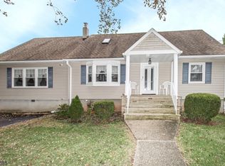 111 Union St, Clark, NJ 07066