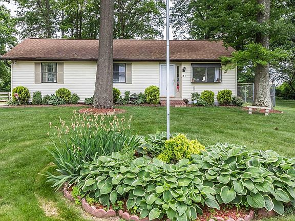 31 Charward Rd SW 06