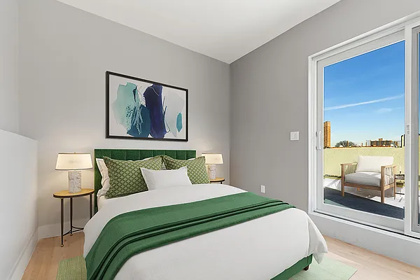 Sold by Avenues Real Estate | media 9