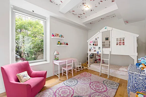 Sold by SERHANT. | media 9