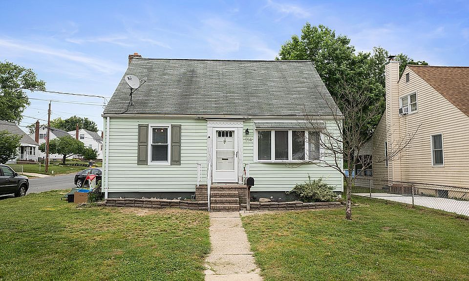 1st image of 114 Vista Ave