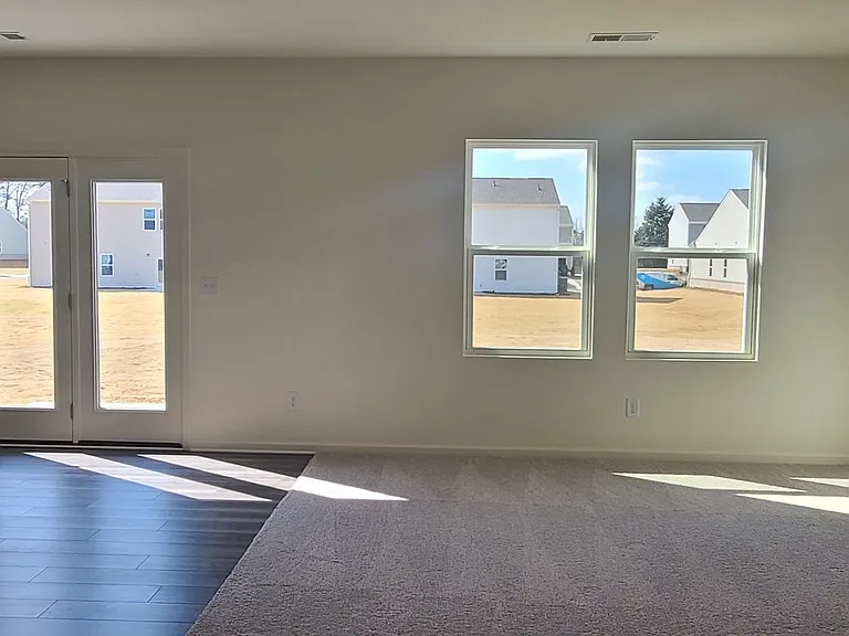 132 Verona Dr — Photo 5