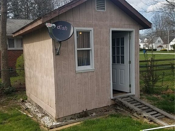 5th image of 4234 Aimee Ln