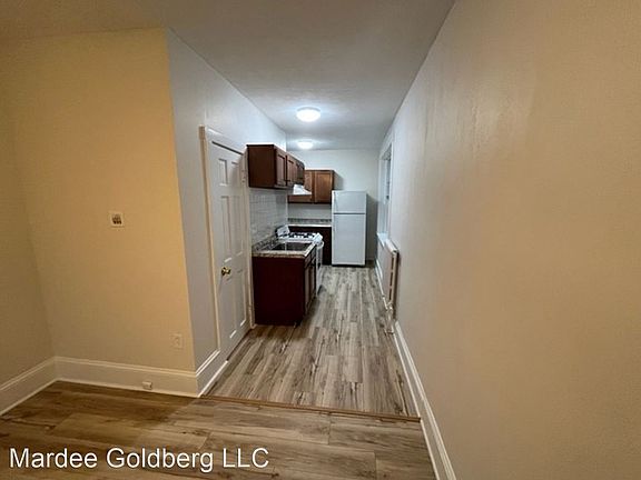 4th image of 296 Washington St #21