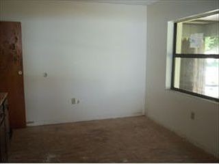 5th image of 184 Homburg Pl