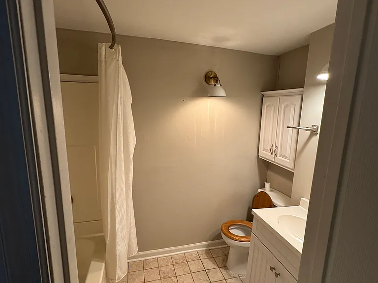 6219 Neighborly Ave — Photo 3