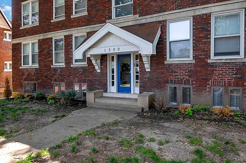 1309 McCausland Ave #3S Photo 1 1309 McCausland Ave #3S Photo 1