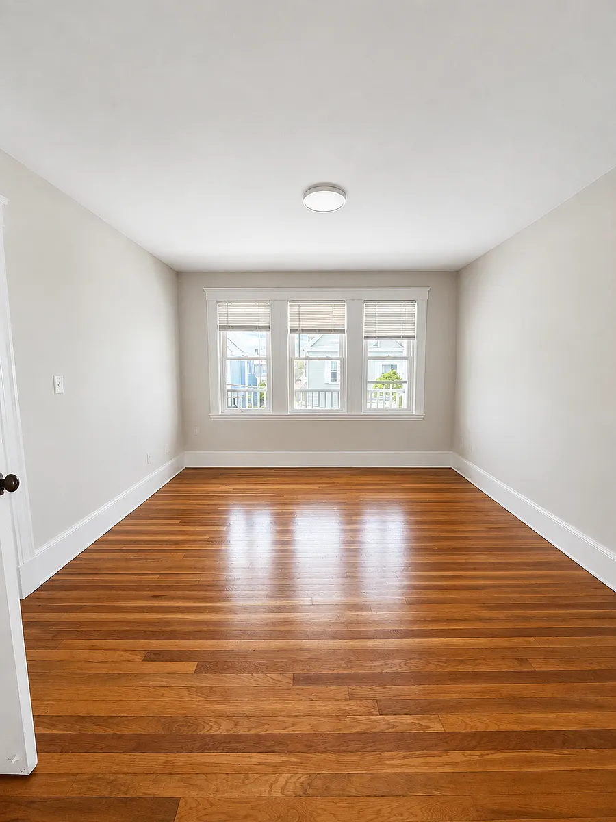 Building Photo - 12 Hume Ave #B