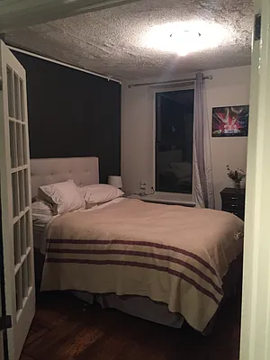 Rented by Downtown Mgt & Realty LLC | media 15