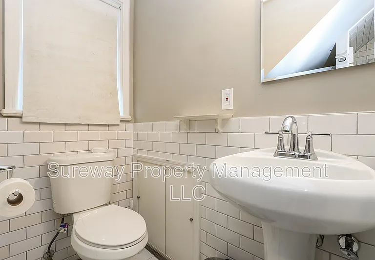 2009 E McGalliard Ave #2 — Photo 12