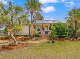 475 Jenkins Farm Rd, Brunswick, GA 31523