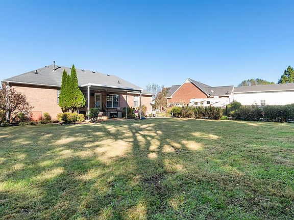 4th image of 308 Covington Bnd