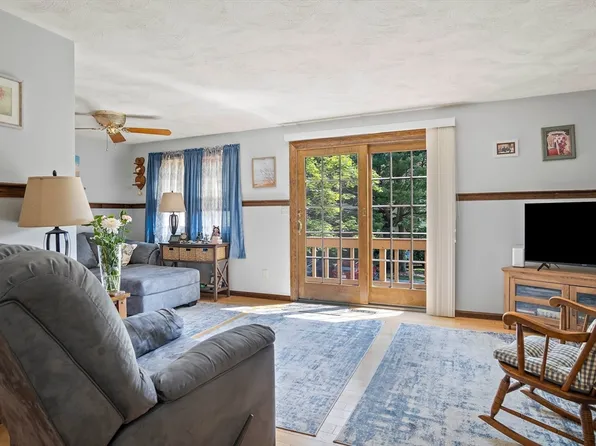 109 Apache Way, Tewksbury, MA 01876