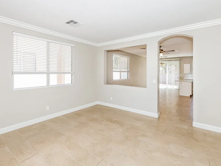 486 Kirkstone Way — Photo 4