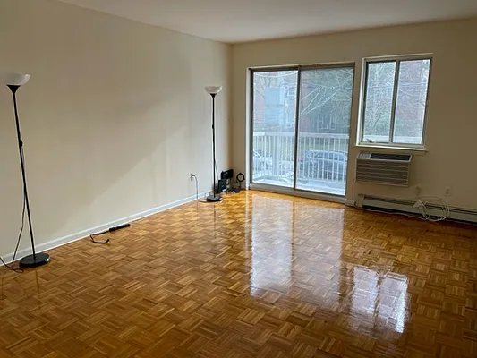 Rented by 18 REALTY | media 26