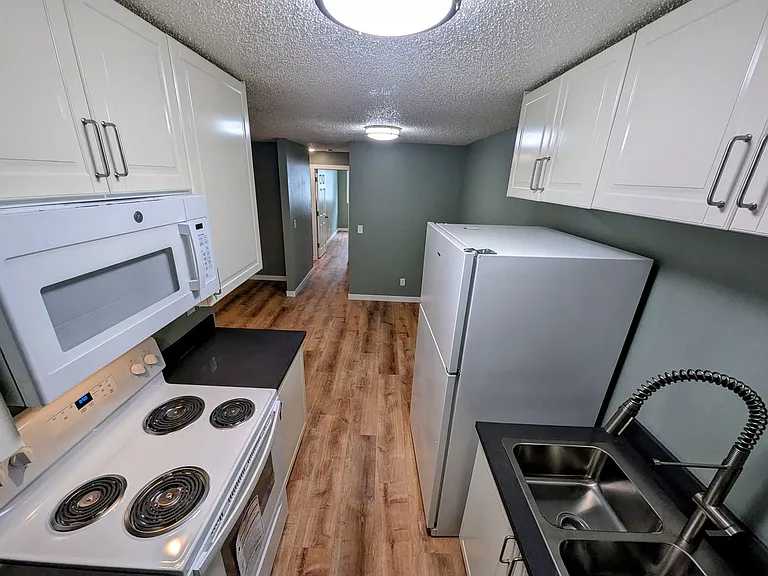 8829 Glendale St #17-24 — Photo 7