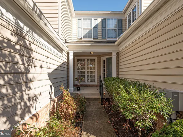 39 Musket Ct, West Chester, PA 19382