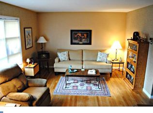 514 E Locust St, Fleetwood, PA 19522