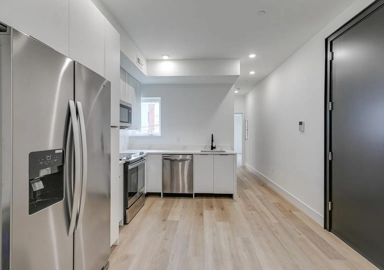 Brand New Luxury Apartments Nolibs — Photo 3