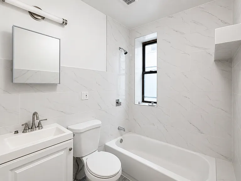 645 Vermont St #2R — Photo 10