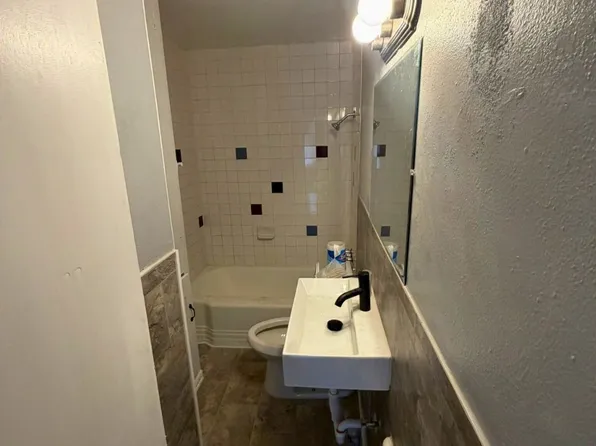 301 Charles Ln, Terrell, TX 75160