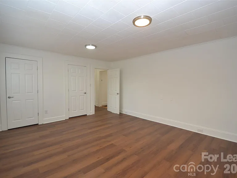 1127 Mecklenburg Hwy — Photo 11