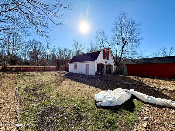 4th image of 500 Wolf Run Rd