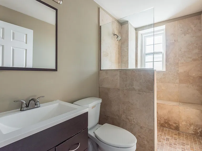 201 W 5th Ave #15 — Photo 9