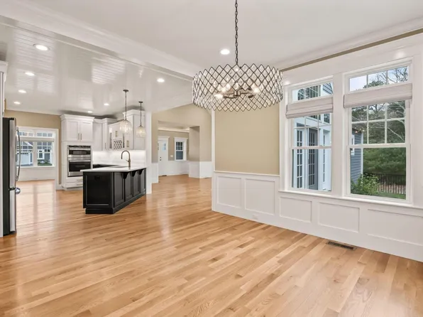 7 Nicklaus Way, Mashpee, MA 02649