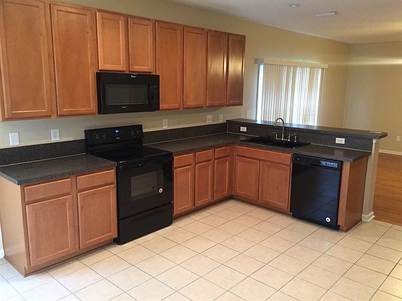 5th image of 1779 Ferncreek Dr