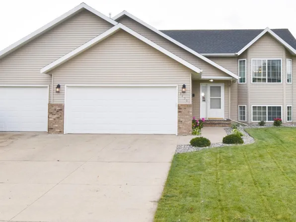 3430 28th Ave S, Fargo, ND 58103