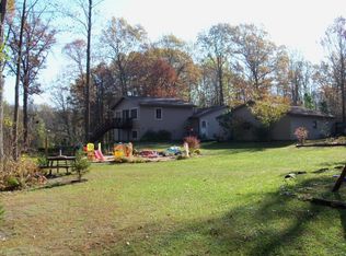 2988 N Trillium Ln, Sanford, MI 48657