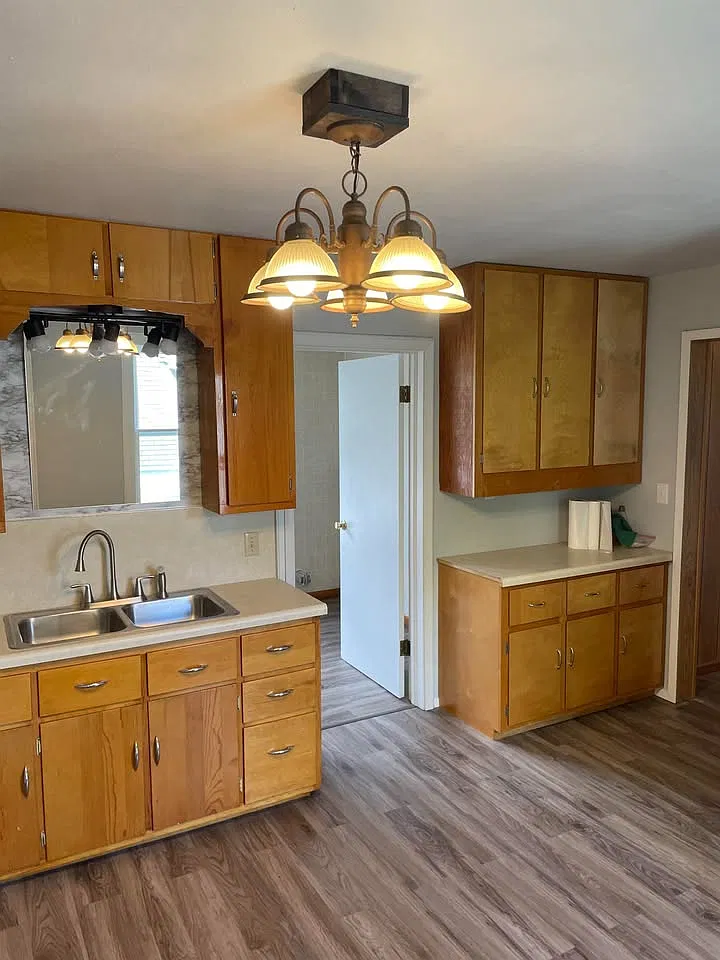2 bed, $1,000 — Photo 3