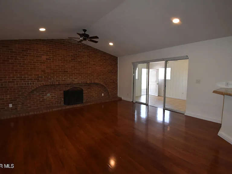 3417 Guthrie St — Photo 8