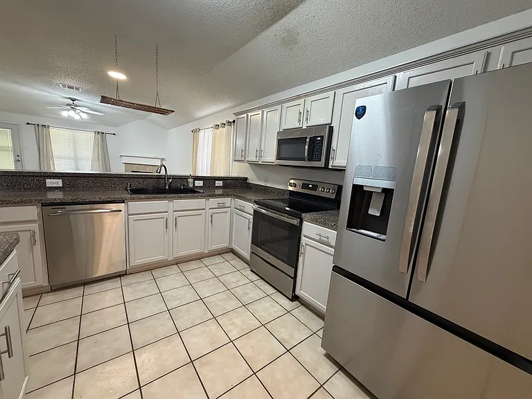9837 Carter Dr — Photo 10