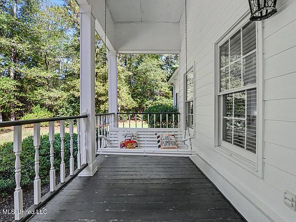 4th image of 144 Green Rd