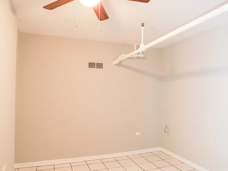 1340 W Foster Ave #GW — Photo 4