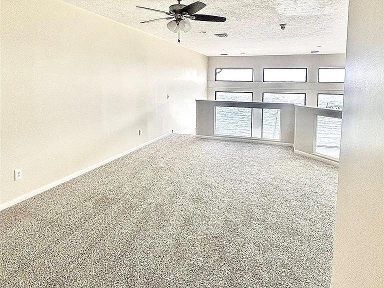 807 Kipp Ave #C — Photo 14