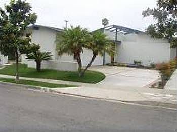 1st image of 633 Sandpiper Dr