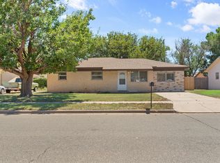 1213 Comer Dr, Clovis, NM 88101