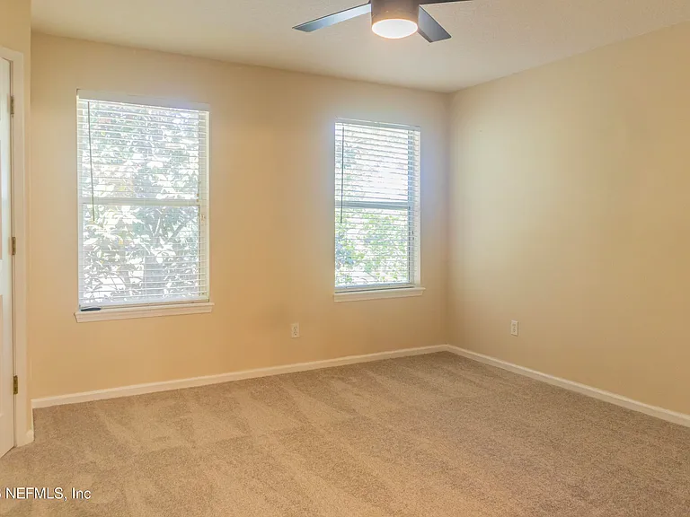 762 Scrub Jay Dr — Photo 8