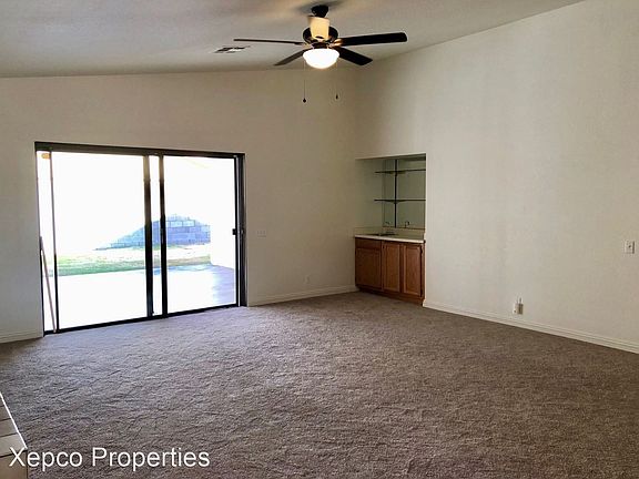 4th image of 52045 Avenida Alvarado