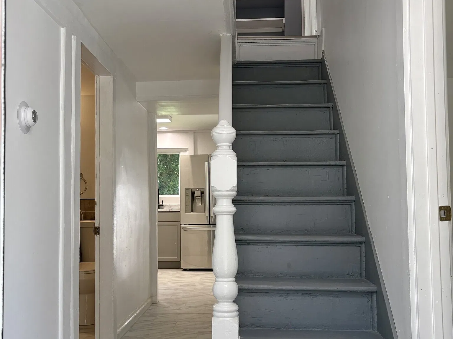 3 bed, 1.5 bath, 1100 sqft, $2,500 — Photo 4