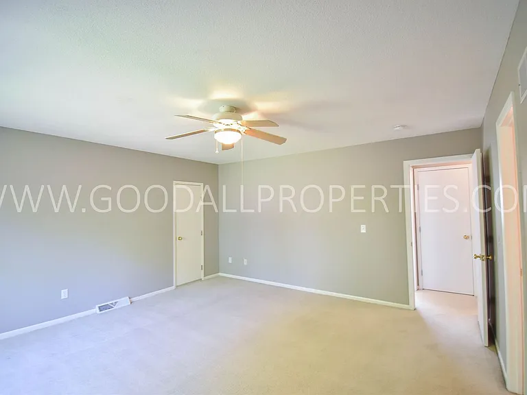 716 Knolls Ct — Photo 11