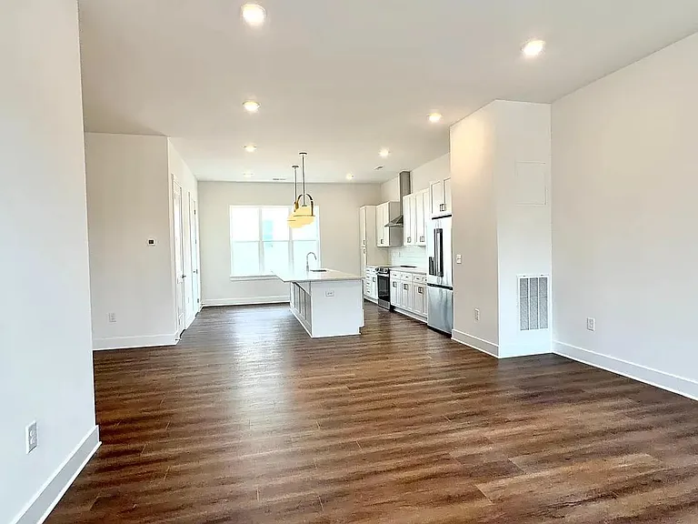 5007 Nimes Rd — Photo 39