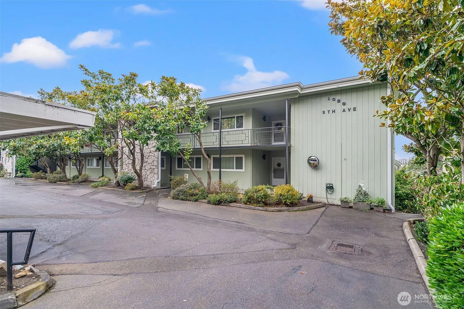 1020 5th Avenue S #3 photo 1